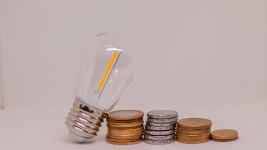 A conta de energia promete começar a pesar mais ainda neste mês; veja o que acontecer e o que esperar para o orçamento.