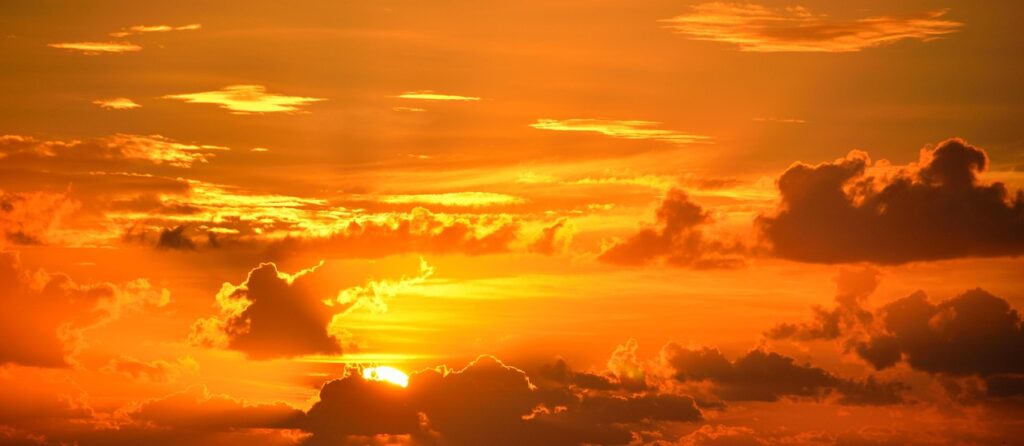 Novos apagões devem ser vistos em breve e por muito tempo; entenda os impactos das erupções solares na vida moderna dentro da Terra.