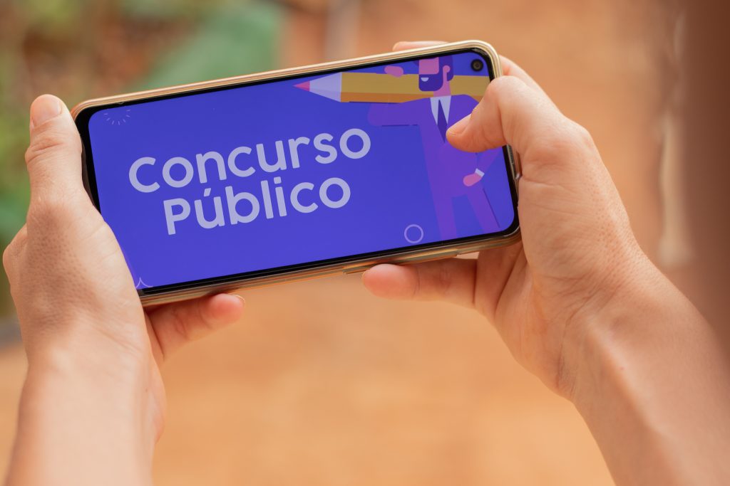 Um cargo público pode ser a melhor solução para quem quer estabilizar a vida; veja dicas para se dar bem nesse caminho.
