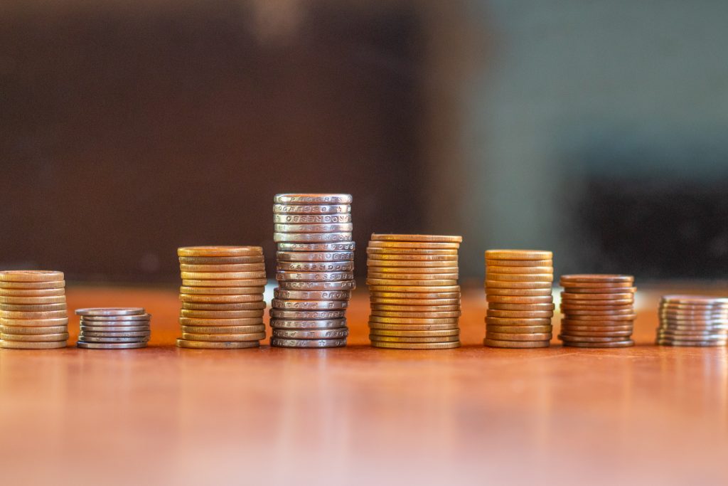 Já imaginou receber em dólar para trabalhar muito pouco todos os dias? parece impossível, mas essa realidade existe e está mais próxima do que parece; entenda como funciona.