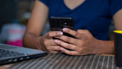 O combate às notícias falsas pode ganhar reforço entre os jovens a partir de um curso que apresenta uma nova arma nessa questão; confira.