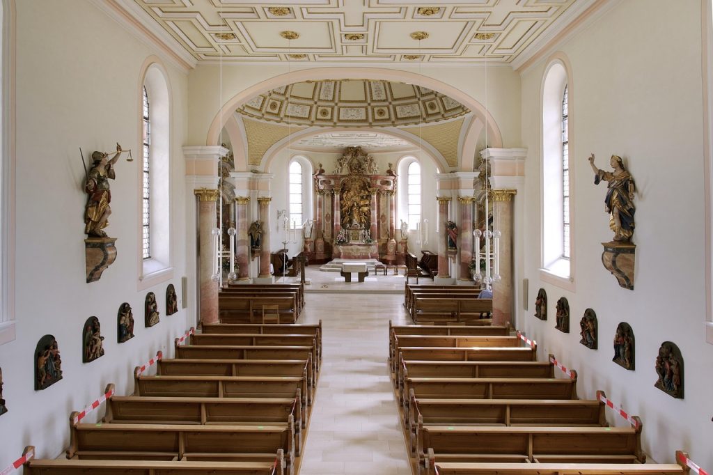 Um padre da Igreja Católica não pode ter esposa ou filhos, certo? Pelo menos é isso o que se espera, mas a realidade pode ser diferente.