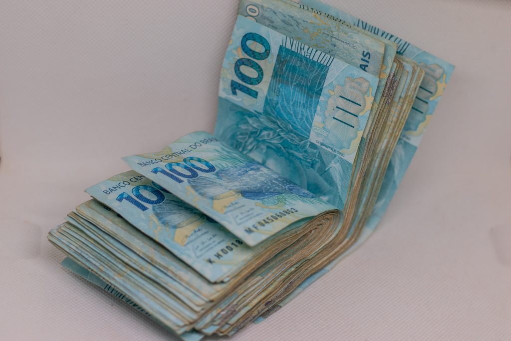 Um papa tem salário? Quanto ganha e como é a sua vida financeira? Descubra como funciona essa questão na prática para o pontífice do Vaticano.