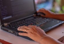 Você entra em um site confiável, encontra o produto dos sonhos pela metade do preço, finaliza a compra com facilidade; o golpe está aí.